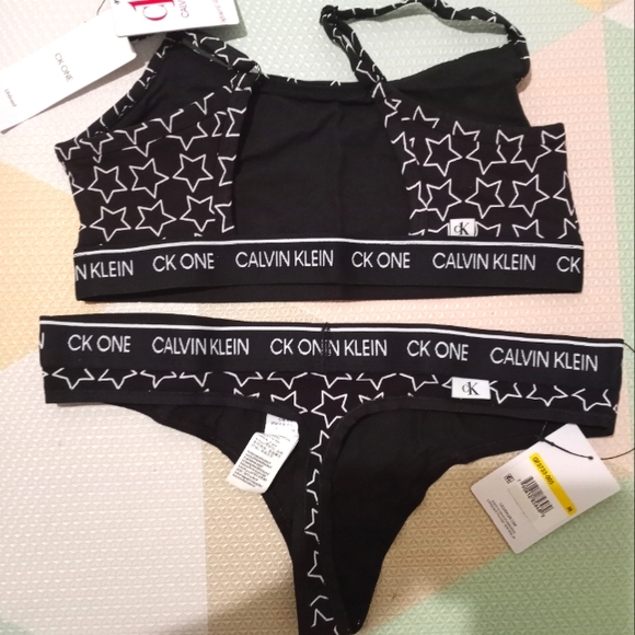 CALVIN KLEIN BRA AND MATCHING THONG SIZE M - Picture 7 of 8